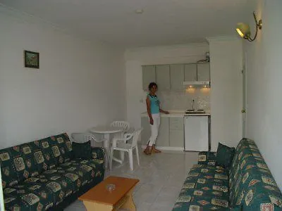 Karakas Hotel apartamentowy 2*